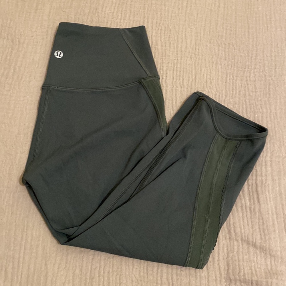 Lululemon athletica Dark Green Athletic Leggings. Size 4